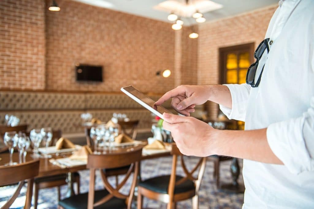 šta restorani i kafići treba da urade online